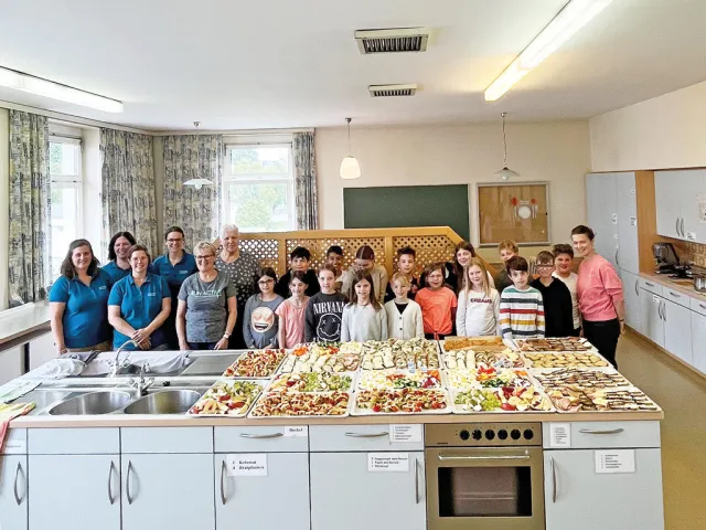 Gesunde Schuljause der Ortsbäuerinnen in Vorchdorf