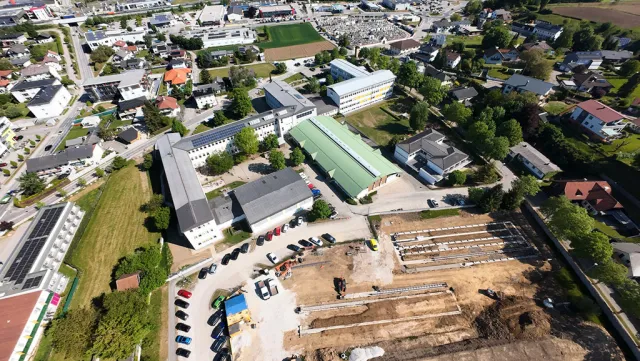 Die Konturen des Ausweichsquartiers während des Schulumbaus sind schon erkennbar