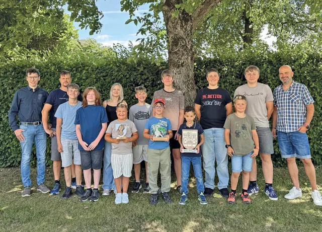 Platz 2 für die Jugendgruppe der FF Schart beim Bezirkswettbewerb 2026