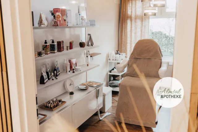 Die Almtal Apotheke erstrahlt im modernen, hellen Glanz mit Zusatzdienstleistungen. 