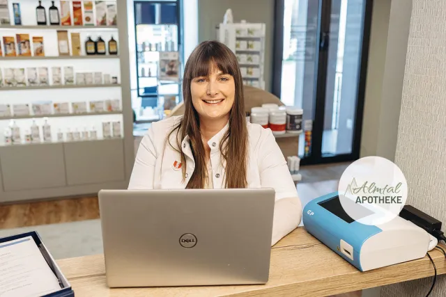 Mag.pharm. Susanne Falkensammer bedankt sich bei allen Apo Almtalern! 